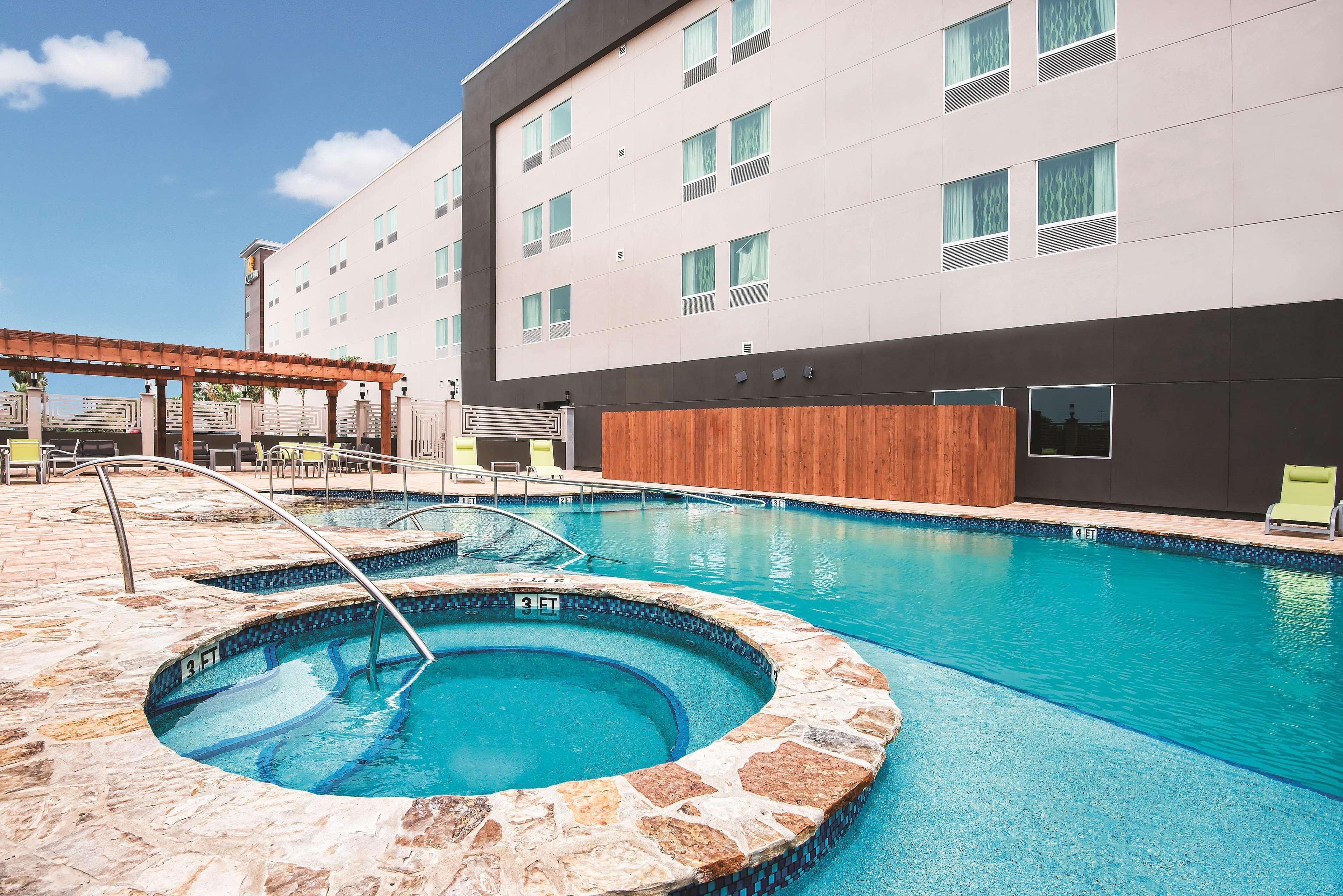 La Quinta By Wyndham Mcallen Convention Center McAllen Exterior foto